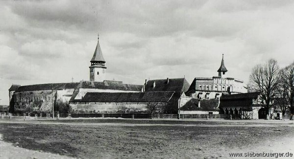 Tartlauer Kirchenburg in alter Ansicht